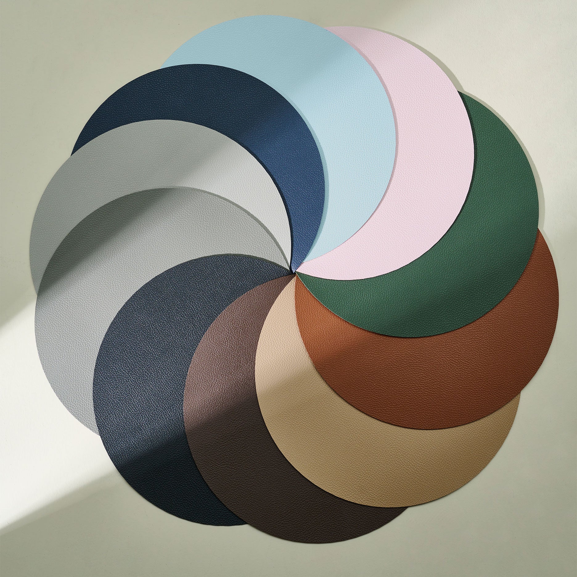 Vendbar dækkeserviet Ø38 cm